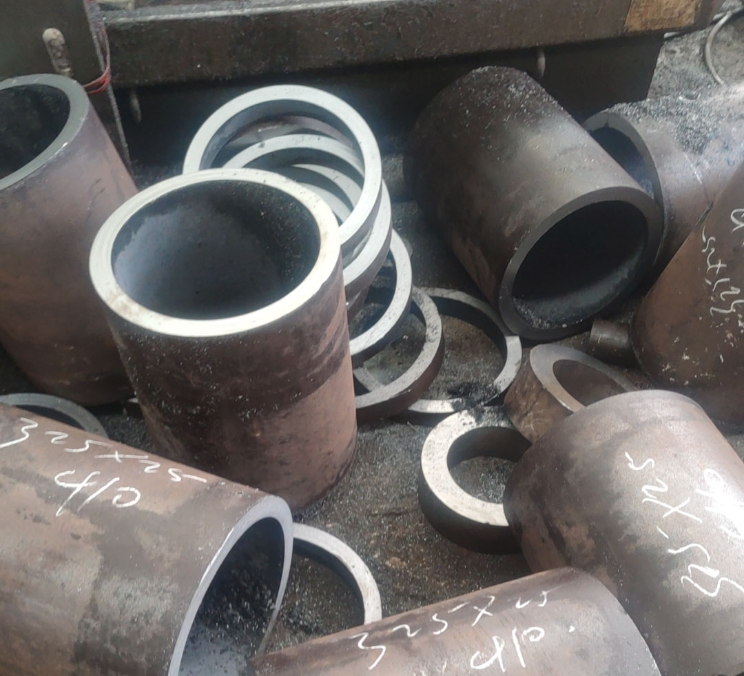 大口徑無(wú)縫鋼管切割加工