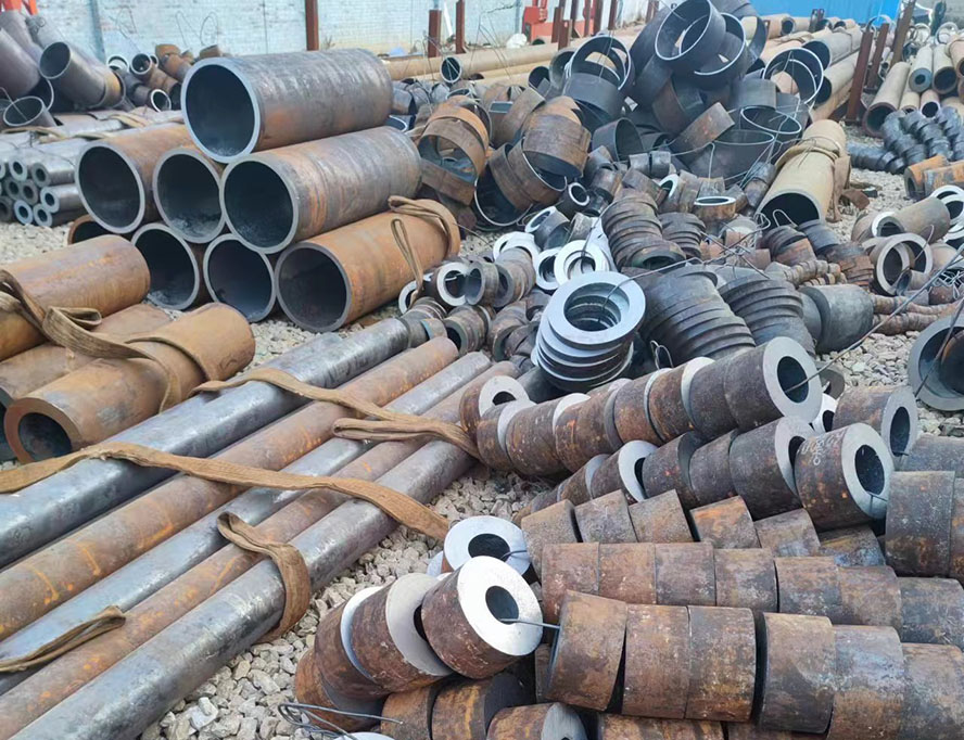 20#無(wú)縫鋼管切割